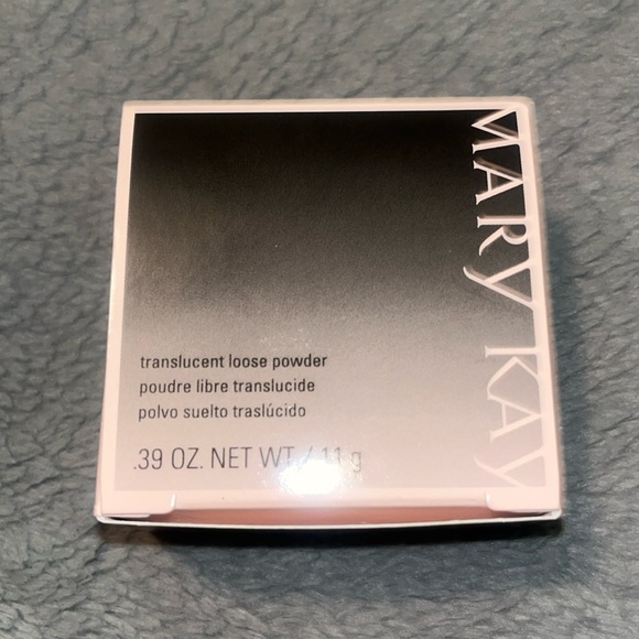 Mary Kay translucent loose powder. NIB - Picture 1 of 1